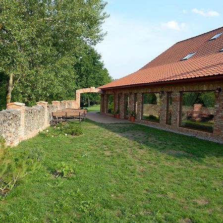 Dzukijos Dvaro "Oficina" Alytus Bagian luar foto
